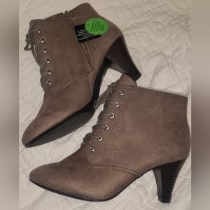 East 5th Quintessa W Booties